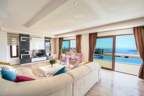 Villa Aliya
