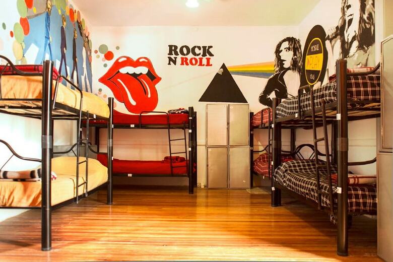 Apartamentos Play Hostel