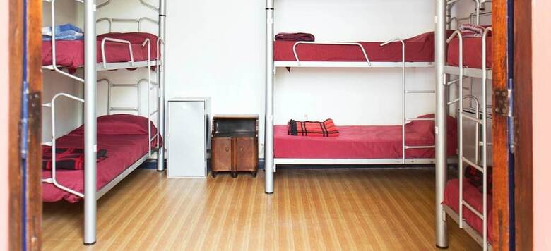 Apartamentos Play Hostel
