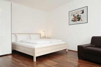 Hotel B! Apartments