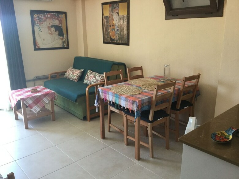 Teras Butik Apart