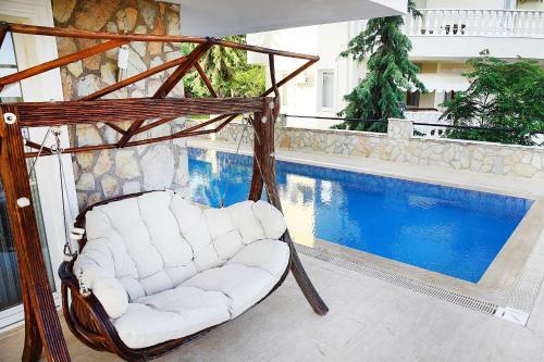 6 Bedroom Villa With Private Pool