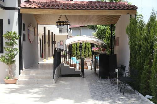 Derin Luxury Hotel
