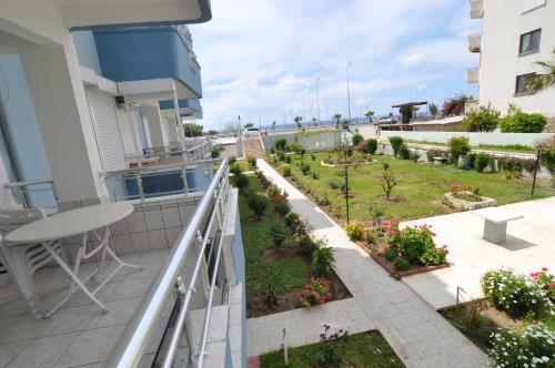 Muzkent Apartment
