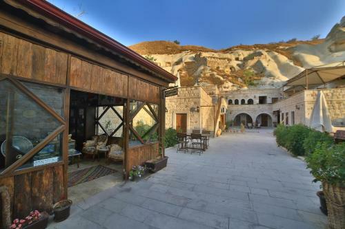 Guzide Cave Hotel