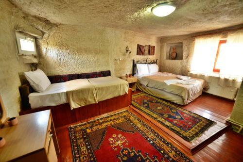 Bed & Breakfast Cave Seasons Deluxe Hotel