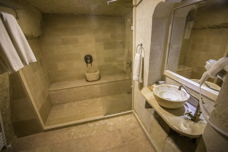 Hostal Luna Cave Hotel