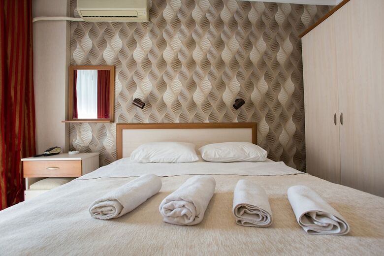 Hotel Saturn