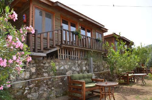 Hotel Palmira Bungalow & Camping