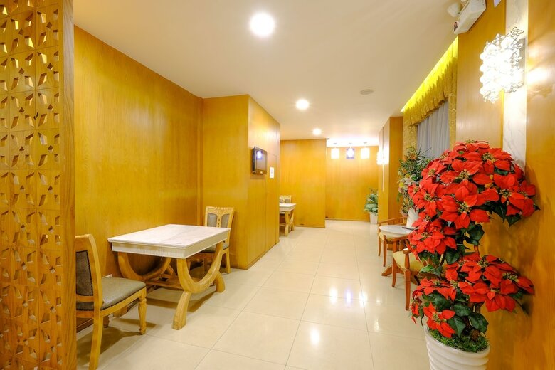 May Hotel