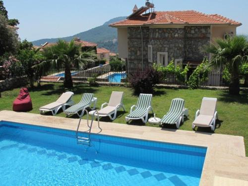 Fiesta Villa 01