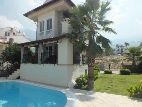 Villa Daisy Garden B