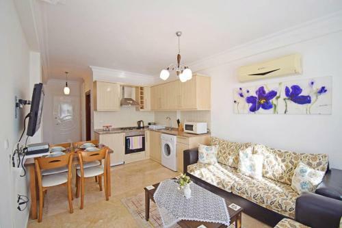 B2 Arnna Apartment