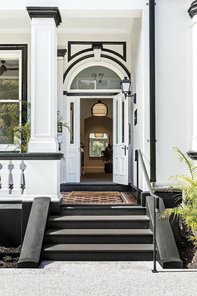 Hotel St. Marks Lodge