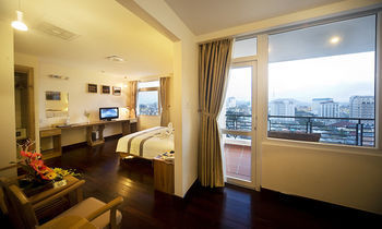 Romance Hotel Hue