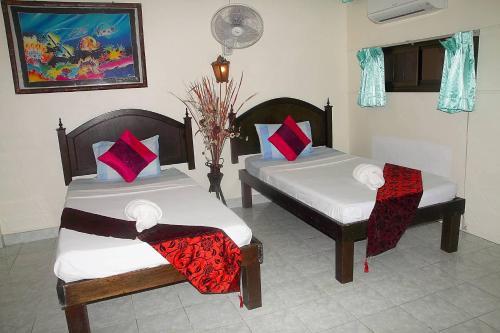 Hostal Seaworld Guesthouse