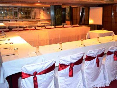 Grand Sartaj Hotel