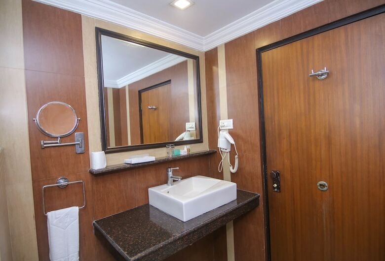 Hotel Lytton