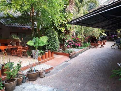 Hotel Chat Guesthouse