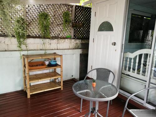 Cozy Homestay Beachfront Bungalow