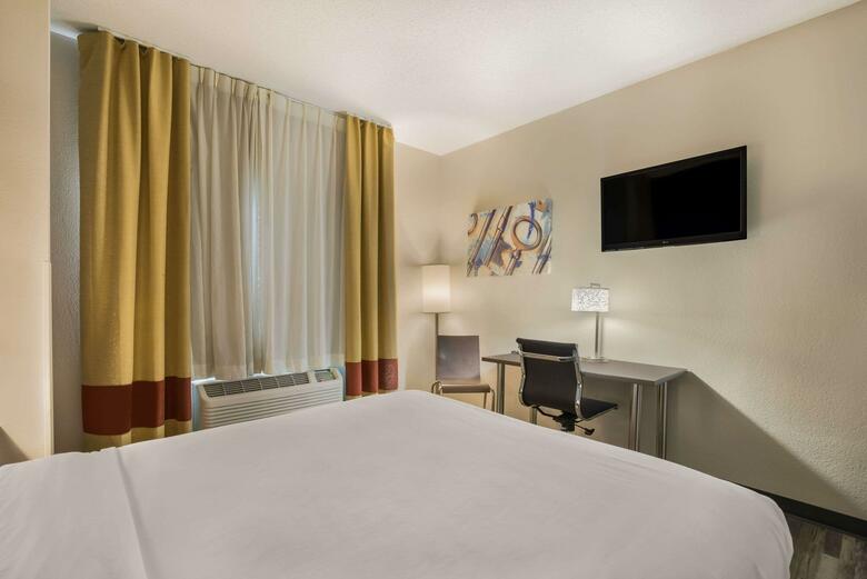 Comfort Inn North Joliet Hotel