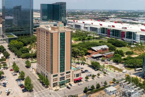 Hotel Embassy Suites Houston Downtown
