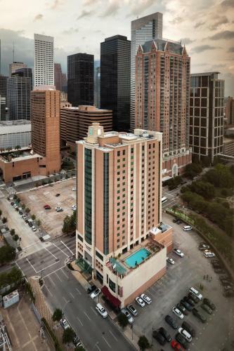 Hotel Embassy Suites Houston Downtown