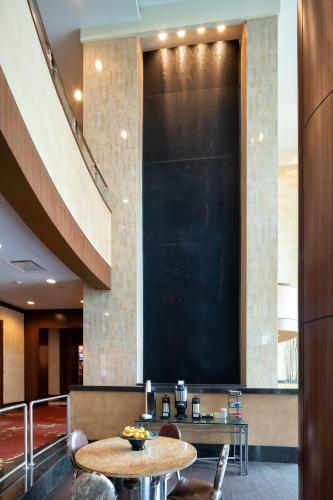 Hotel Embassy Suites Houston Downtown