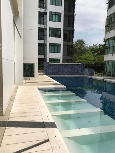 Apartamento The Regent Kamala Unit N103
