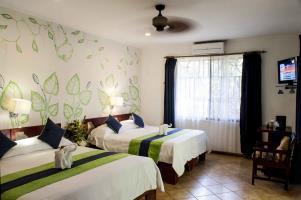 Hotel Villas Rio Mar