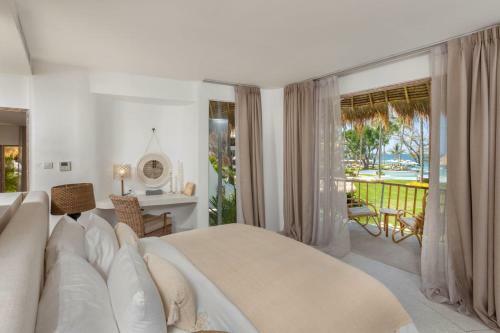 Hotel Eden Beach Khaolak Resort And Spa