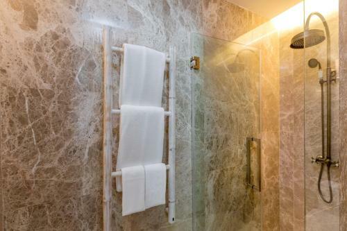 Hotel Eden Beach Khaolak Resort And Spa