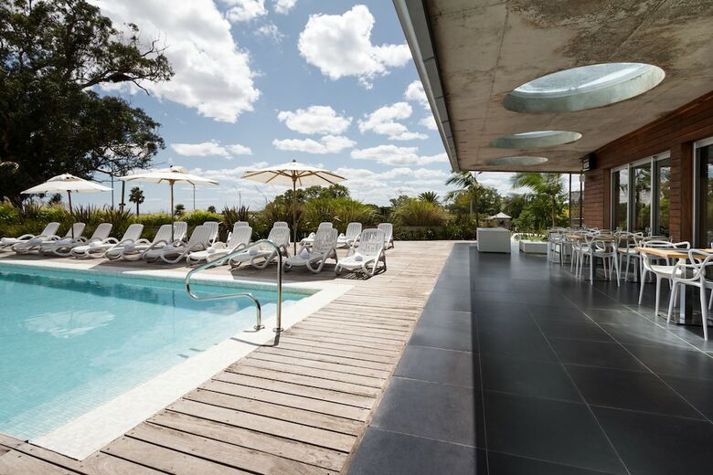 Costa Colonia Riverside Boutique Hotel