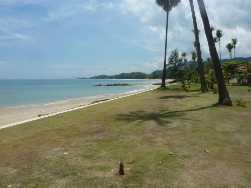 Malee Beach Villas