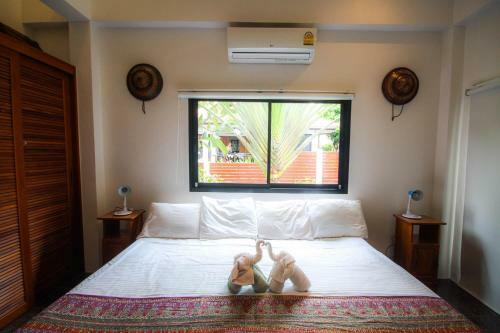 Malee Beach Villas