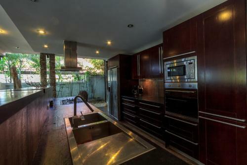 Malee Beach Villas