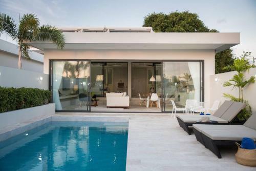 Villa See At Skye Beach Villas