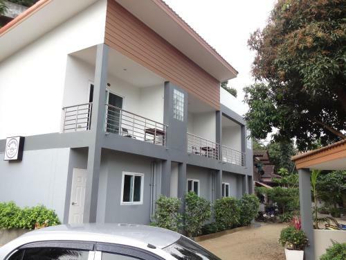Maenam Villa Hotel