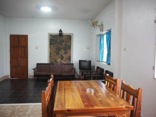 Hostal Coconut Bungalow