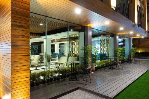 Hotel Holatel