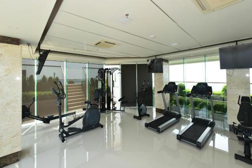 Apartamento Peak Towers Condominium