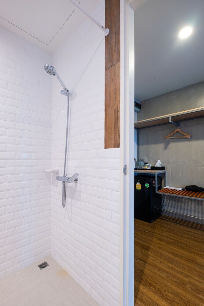 S.22 Hotel Suratthani