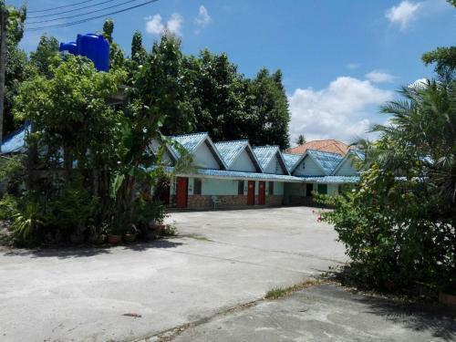 Hotel Kanjana Resort