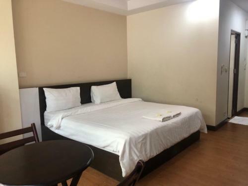 Charoenporn Grand Hotel