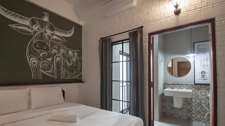 V1 Room Hotel