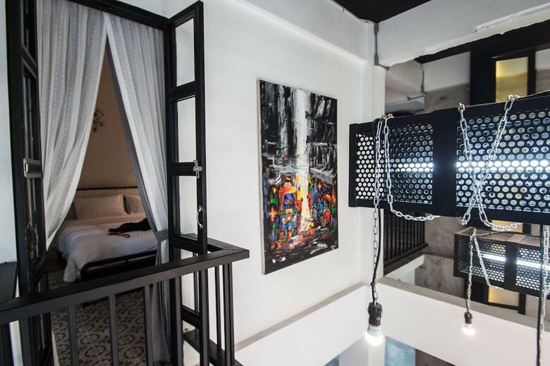 V1 Room Hotel