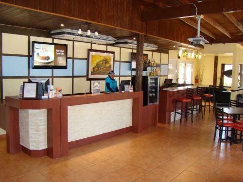 Hotel Combate Beach Resort