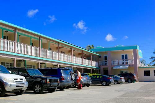 Hotel Combate Beach Resort