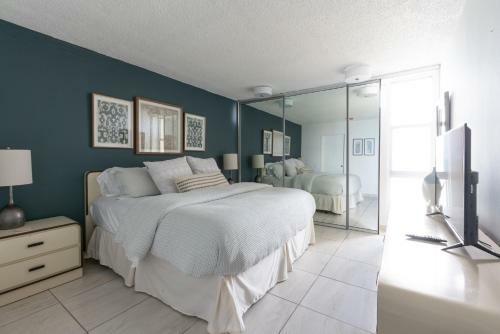 Aparthotel Ocean View Deluxe Suite: Pvt. Beach & Pool
