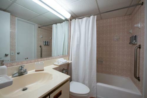 Aparthotel Ocean View Deluxe Suite: Pvt. Beach & Pool